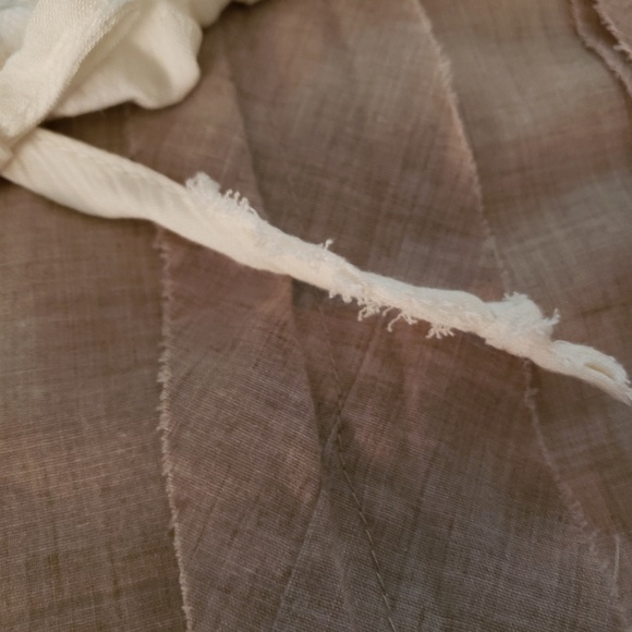 🔶️ Lace Long Sleeve Crop - Picture 5 of 5